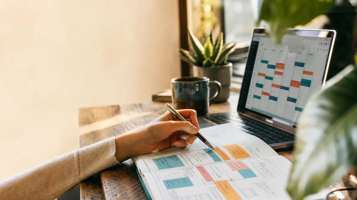 Hyperplanning : guide complet pour gérer vos plannings